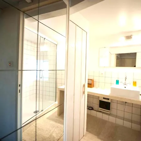 Maison Confortable A Avec Piscine Partagee